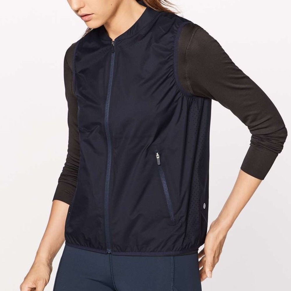 Lululemon Like The Wind Vest Midnight Navy Blue Run Lightweight Performance 6